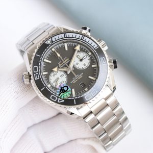 Alternative view of Tvs Production, Omega Seamaster Cosmic 600M Men's New Chronograph, Model 215.32.46.51.01.004 (45.5mm) Authentic one-to-one replica molded from the original, matching all functions and appearance of the genuine piece (3-position chronograph minute hand, dual-zero reset for both hands, 6-position chronograph,9 o'clock small seconds). Details: 1. Stainless steel case, gray dial, luminous hour markers and hands, dual sub-dials chronograph with date display, gray ceramic unidirectional rotating chronograph bezel, paired with gray sports bracelet and folding clasp. 2. Powered by the new 9900 automatic chronograph movement, featuring Omega's unique black balance wheel with Dual T shock resistance.Synchronized with the original, featuring an ultra-long 72-hour power reserve. All chronograph functions replicate the original's performance. 3: The steel bracelet utilizes 316L stainless steel with CNC polishing. Complex craftsmanship, meticulously crafted. Dedicated to watch enthusiasts everywhere. A perfect replica: A classic forged by time ~ A tribute to the ocean. ｛TVS Pioneer Creation - A Masterpiece｝